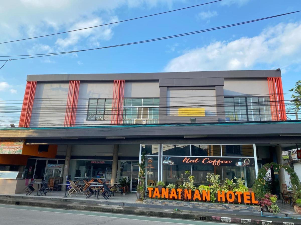 Tanatnan Hotel Ranong Exterior photo