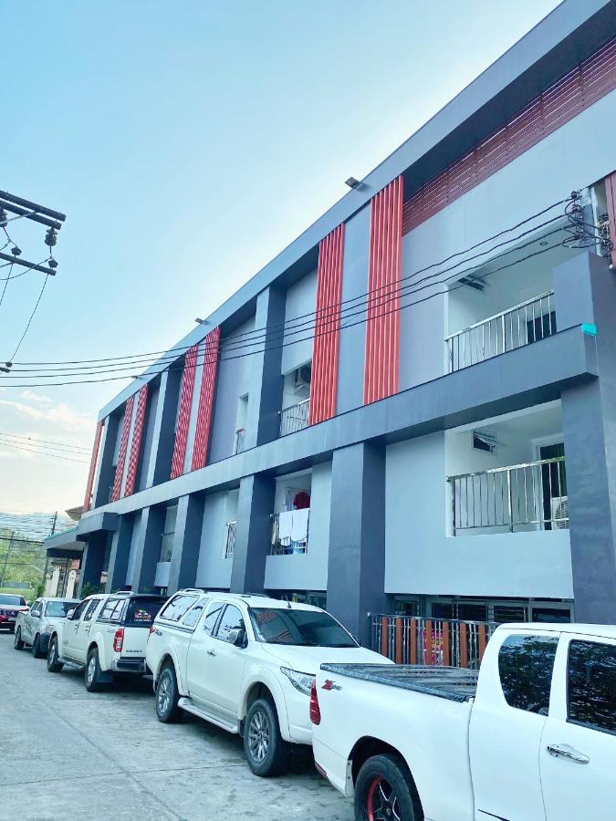 Tanatnan Hotel Ranong Exterior photo